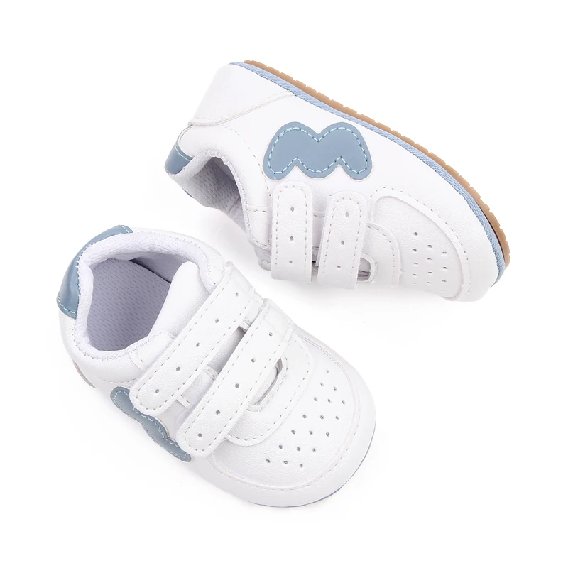 Baby boys and girls wavy letter W soft soled casual small white shoes toddler sneakers