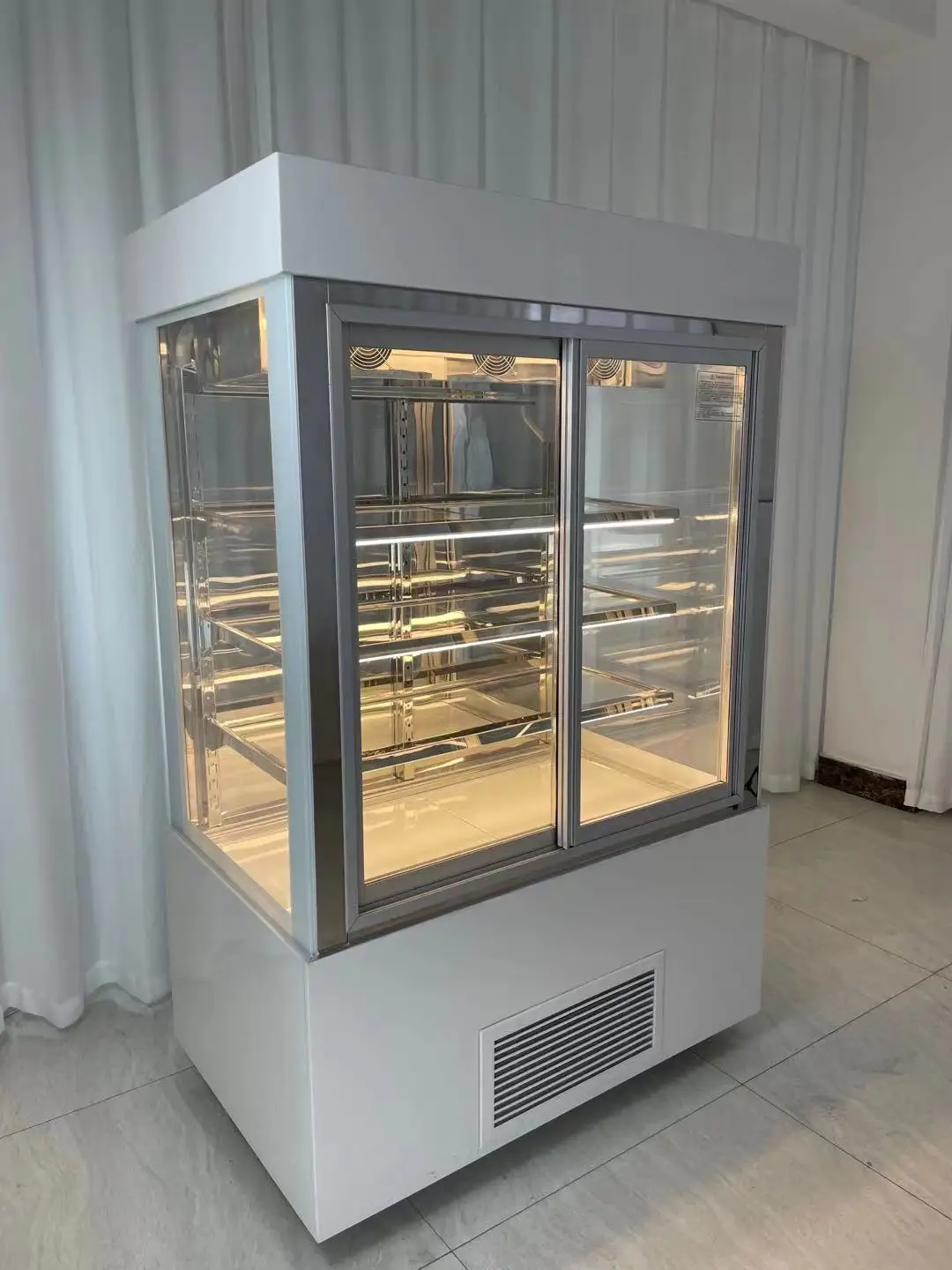 Fan Cooling Open Display Sweet Food Bakery Cake Display Cases Fridge Refrigerator Equipment For Sale