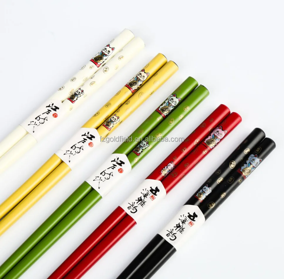 Hot Sale Flash Household Various Colors Lucky Cat Pattern Wood Chopsticks And Kitty Ceramic Holder Fine Gift Box Set