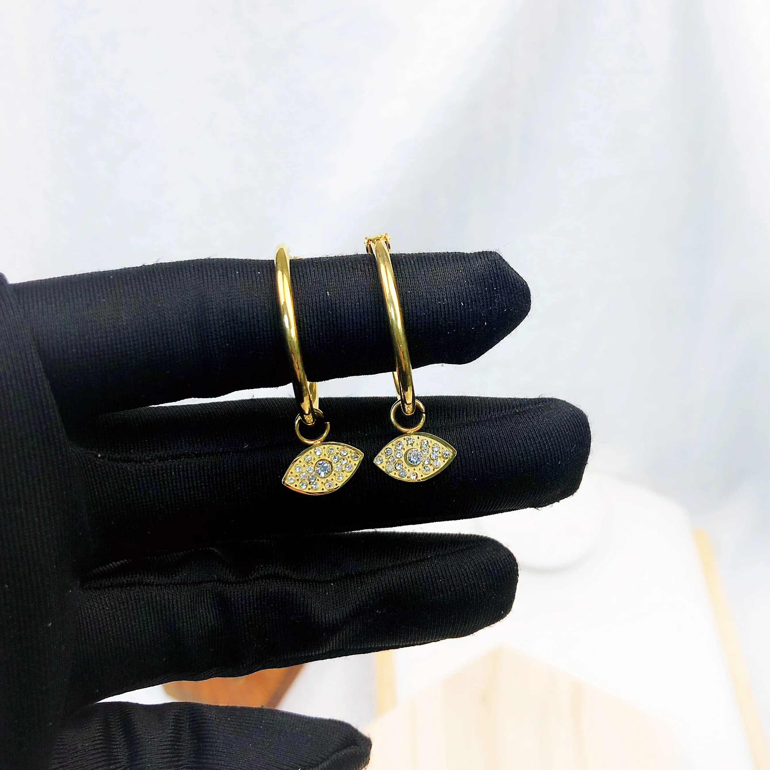 Fashion 18k Yellow Gold Young Girls Simple Turkey Evil Eye Earrings Retro Minimalist Jewelry Wholesale