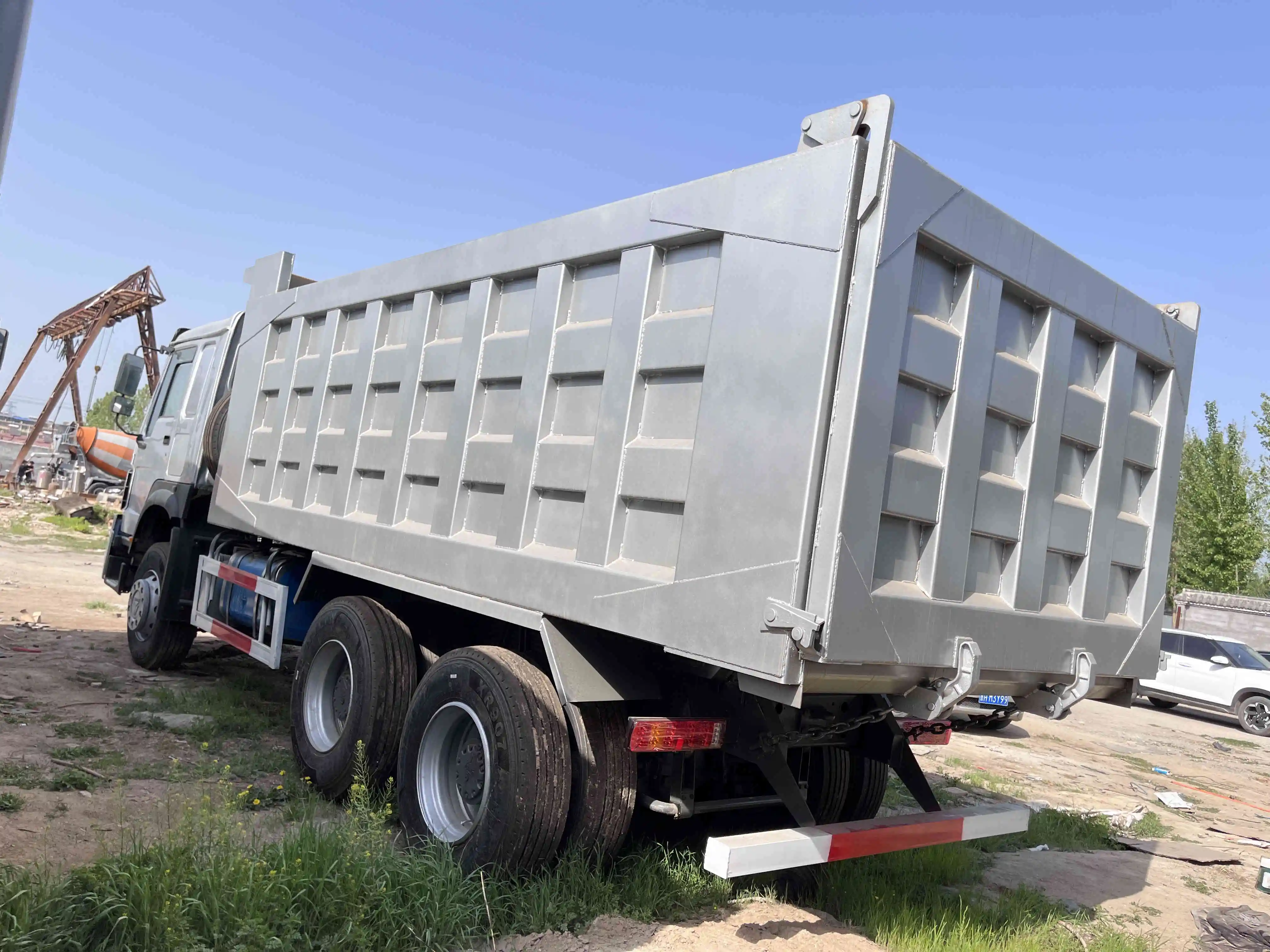 90% самосвал Sinotruck Howo 6x6 новый грузовик-Триппер 375hp тяжелый грузовик для продажи в Южной Америке