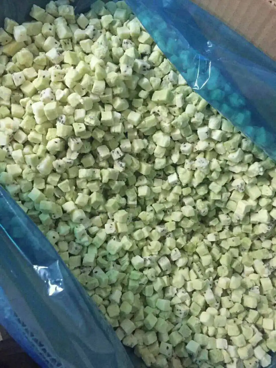 Seasonal  Fruits Factory Price IQF Frozen  KIWI Fruit Dice10*10mm