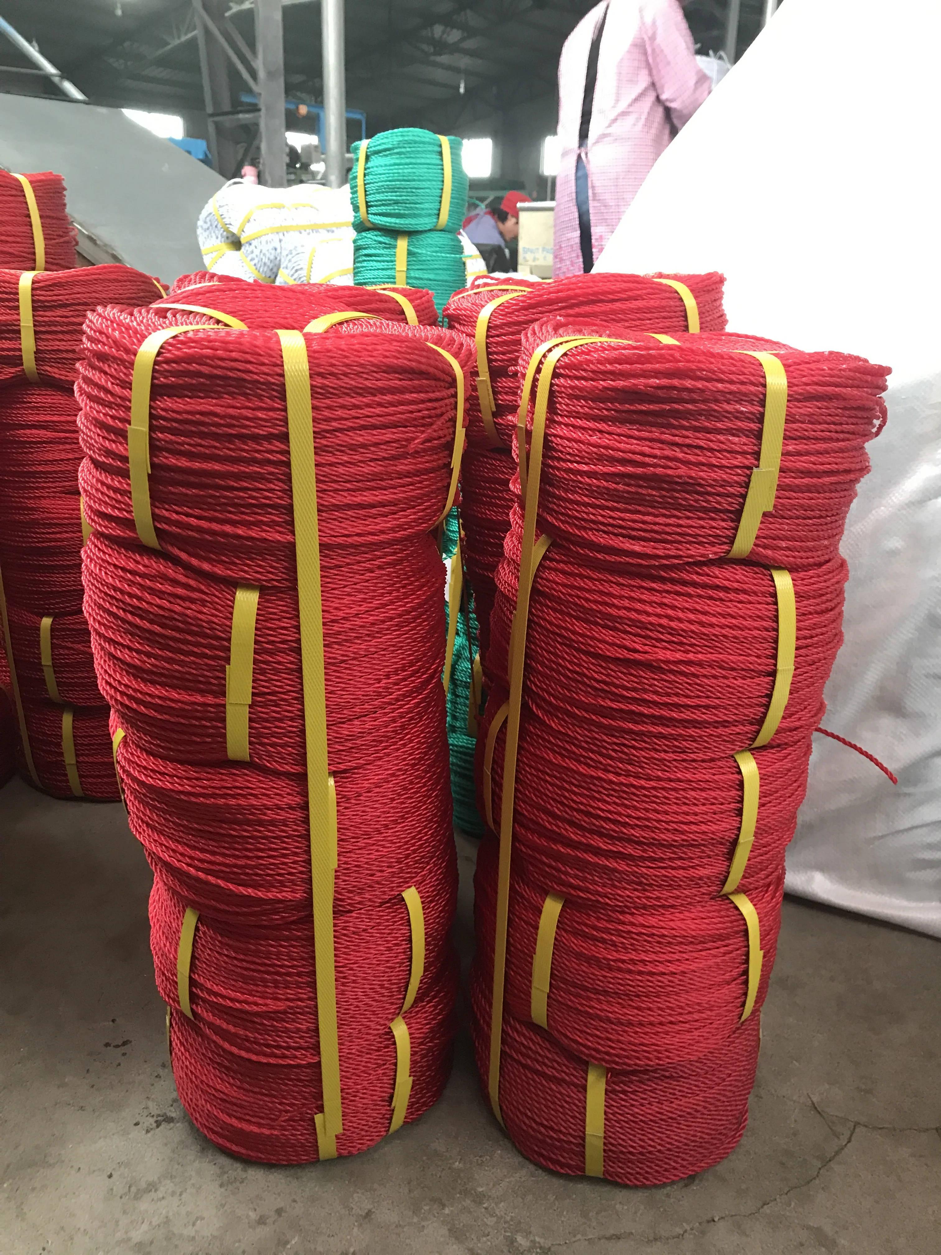 PE Rope For Sale 3 Strand PE Plastic Rope Twist Fishing Blue polyethylene High Strength Packaging Color Rope 6MM 8MM 16MM