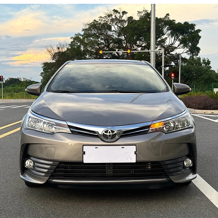 Горячая Япония 2017 Toyota Corolla 1 2 T S-CTV GL бензиновый седан подержанные автомобили для продажи