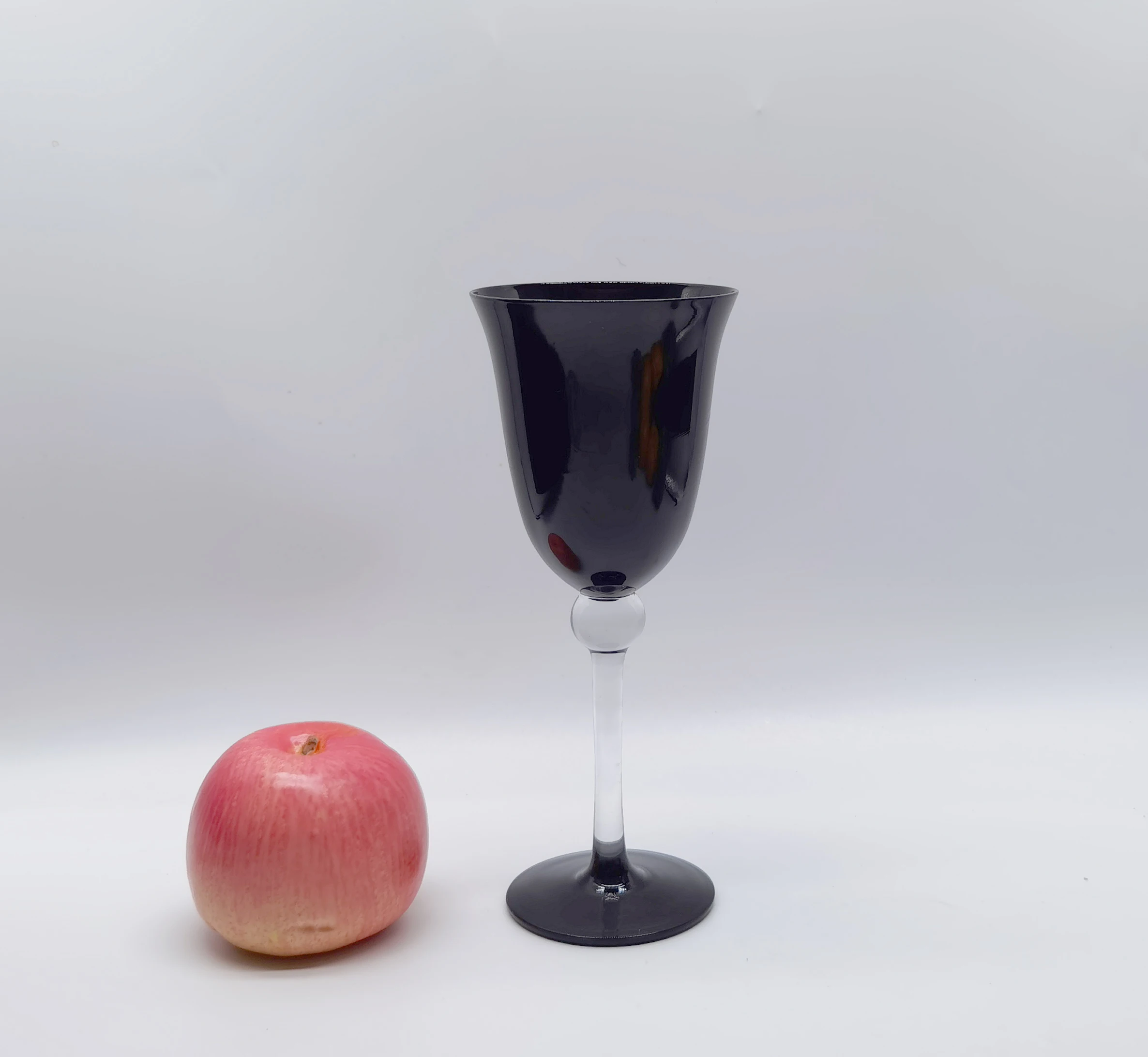 285ml Hot Selling Reusable Personality Black Red Wine Glasses Black material glass cup colored wine glasses