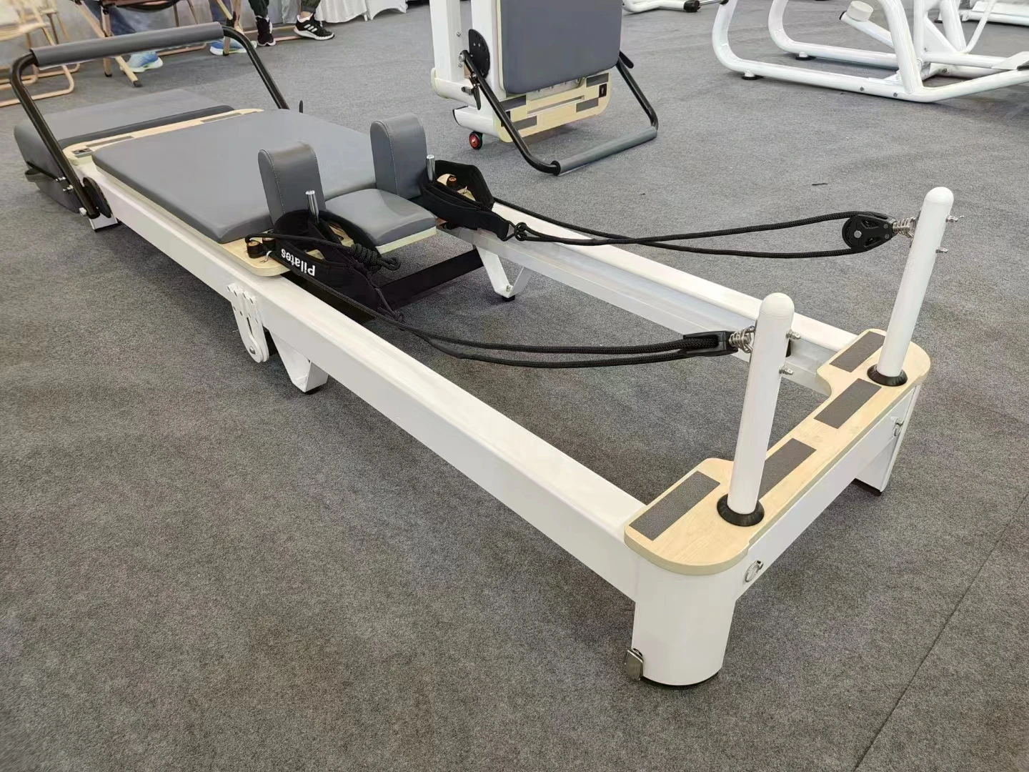 Hot Selling Pilates Aluminium Reformer Home Studio Yoga Fitness Equipment Pilates Reformer Foldable