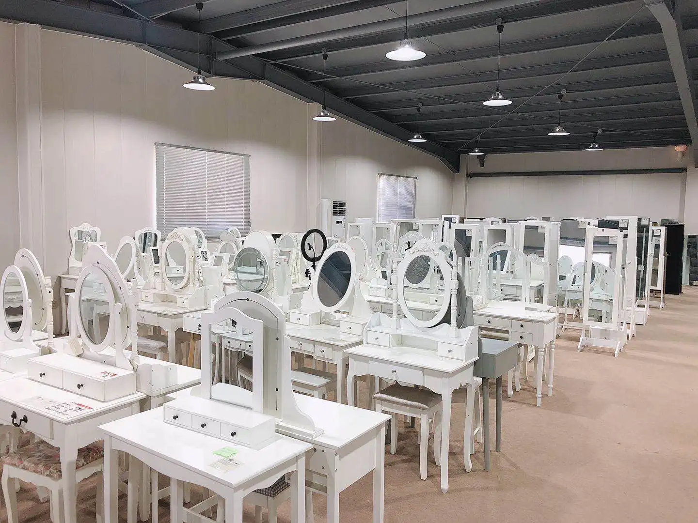 Metal Wood  Studying Table Office Desk With Storage Office Desk For Bedroom Home