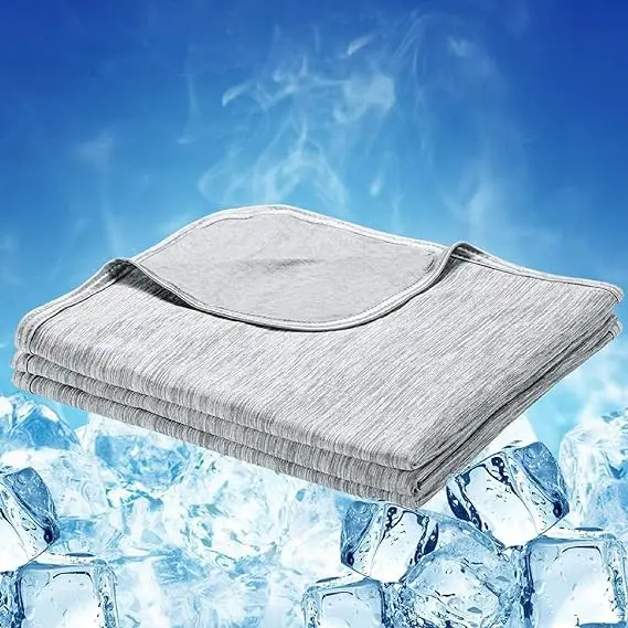 Breathable Allergenic Absorbs Heat One Side Cool Feeling One Side Warm Feeling Summer Cooling Blanket for Hot sleeper