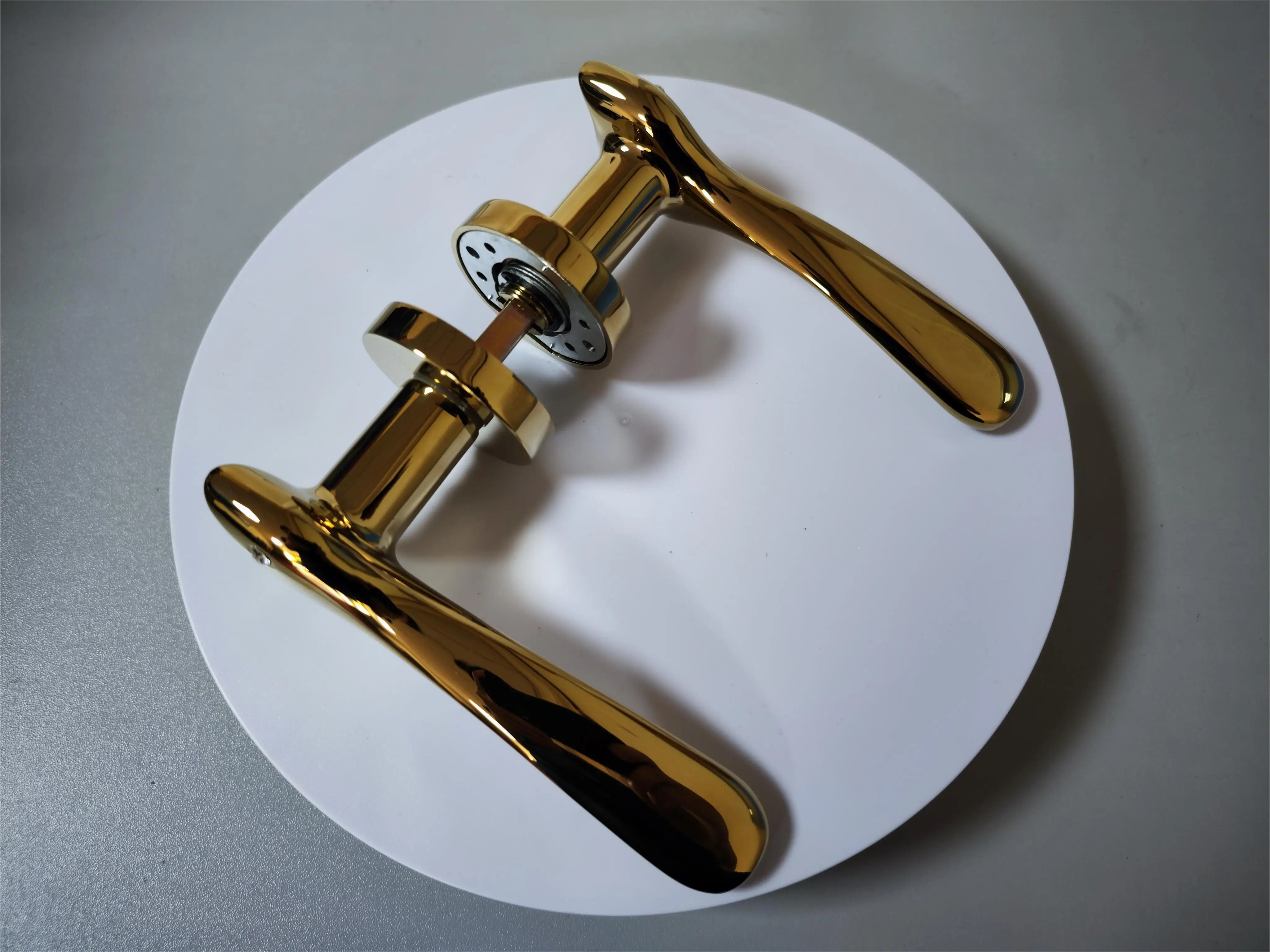 PVD Luxury Bird Design Door Locks Handle Five-year Warranty Door Lever Handle Golden Zinc Alloy Window Lock Modern Window Pulls