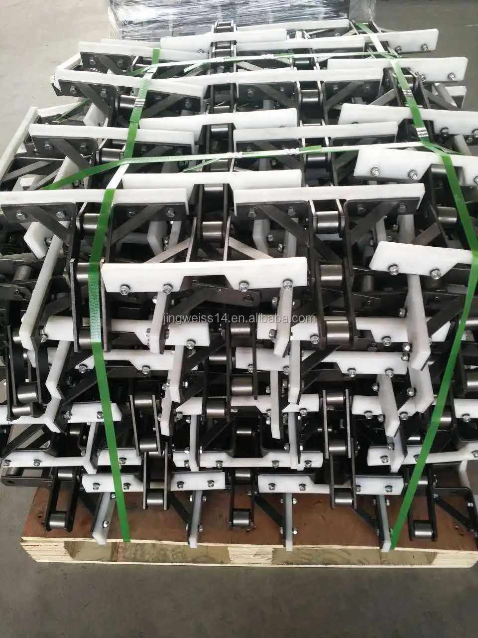 China manufacturer of high quality forged scraper chain for Agricultural conveyor