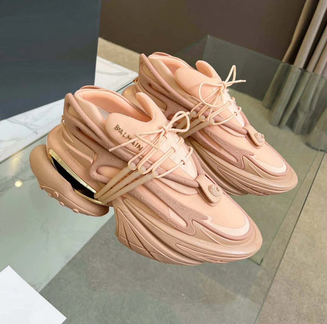 Factory Design Unisex Anti-slip Sneakers Spaceship Height Increasing Chunky Platform Shoes Men Sports Shoes Women Sneakers