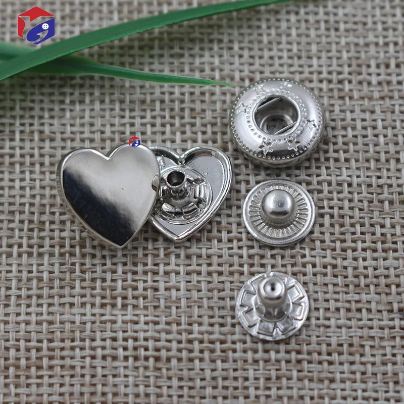 Heart Snap Button for Leather Jackets Jeans Handbags Heart Buttons Gold Sliver Nickel Lead Free 4 Parts Shank Metal Buttons