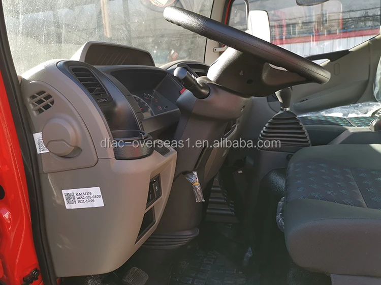 DFAC Captain D series Dongfeng Cummins engine medium truck