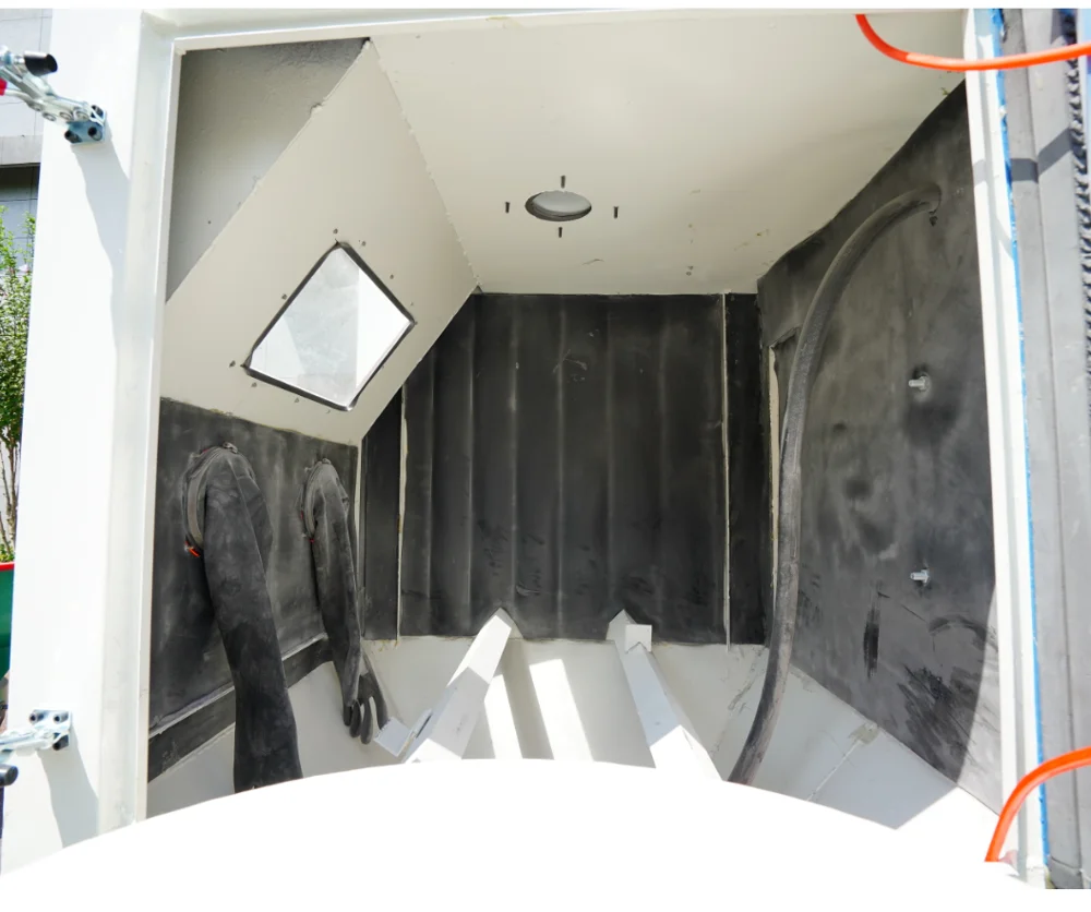 Pressure blast cabinet