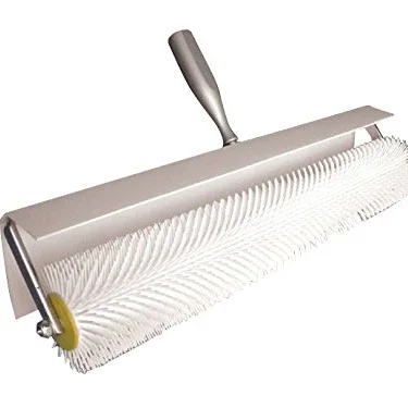 Defoaming roller brush with Baffle