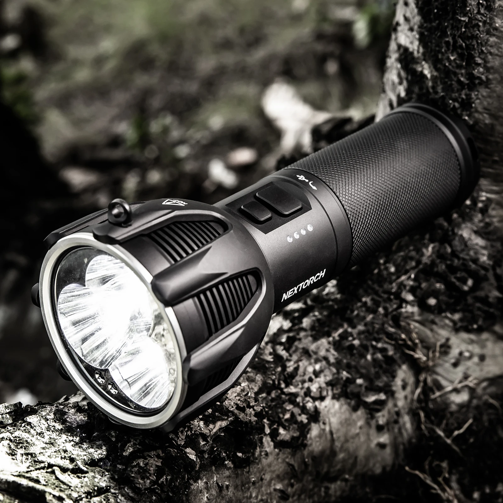 High power Nextorch 15000 lumen fast charging Hand Torch Light Strong Aluminums USB Charging Tactical Searching Flashlight