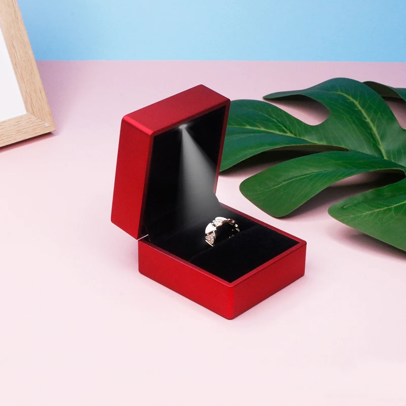 Classic Luxury Red Pu Leather LED Ring Packaging Box Custom Logo Plastic Jewelry Ring Box with Velvet Lining