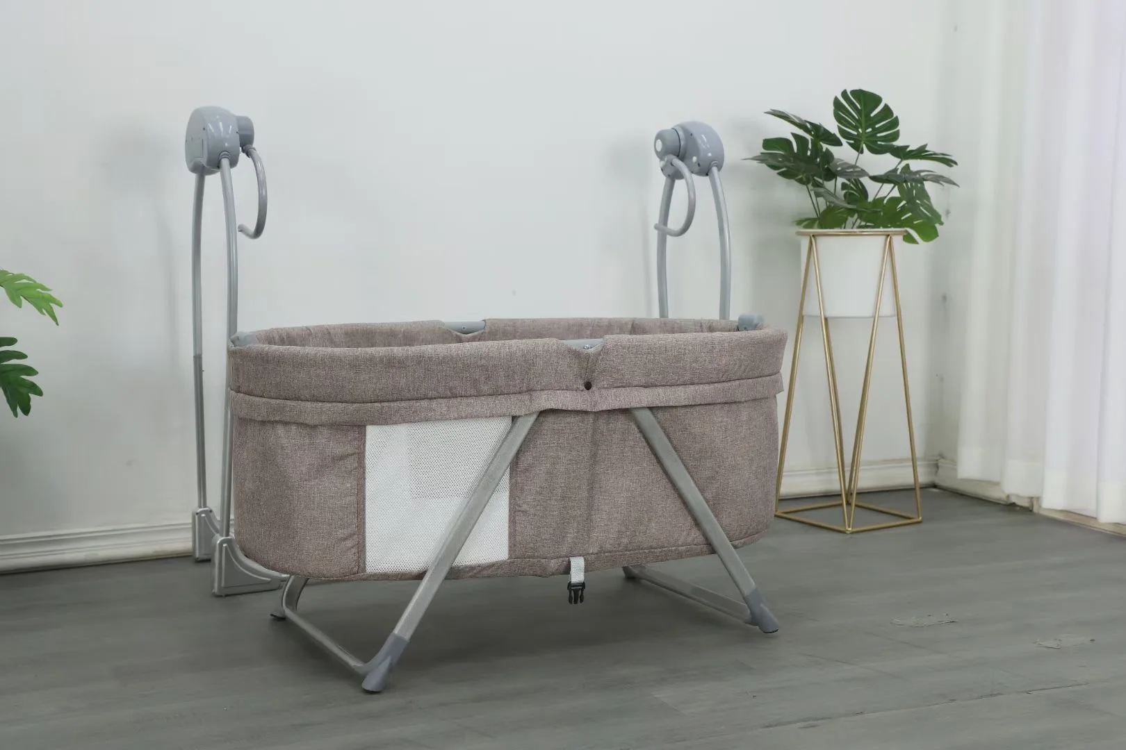 Multi functional Detachable Use Automatic CradleBaby Rocker Bassinet Bed Electric Rocking Chair For Baby