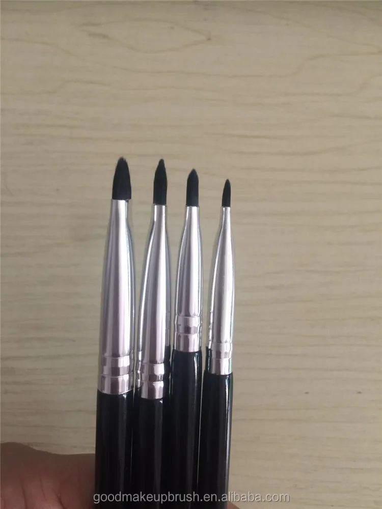 
private label flat concealer brush 