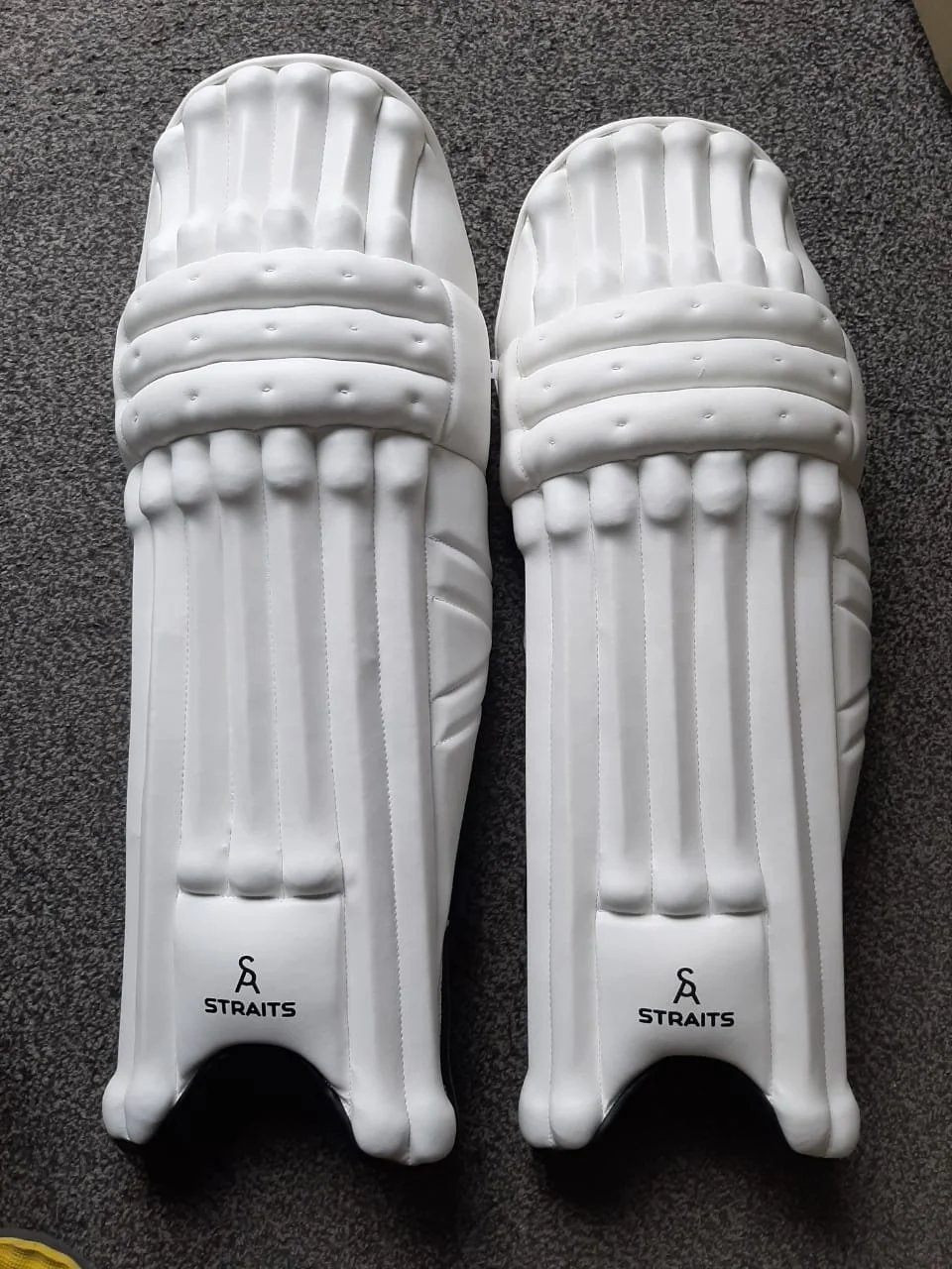 White & Black Cricket Batting Pads | Light Weight | Full Cane Protection |