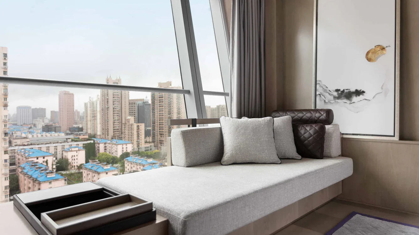 CREATION ShangHai Marriott Hotel Contemporary Design Light Grey Upholstered Fabric Bedroom Furniture For Hotel Rooms