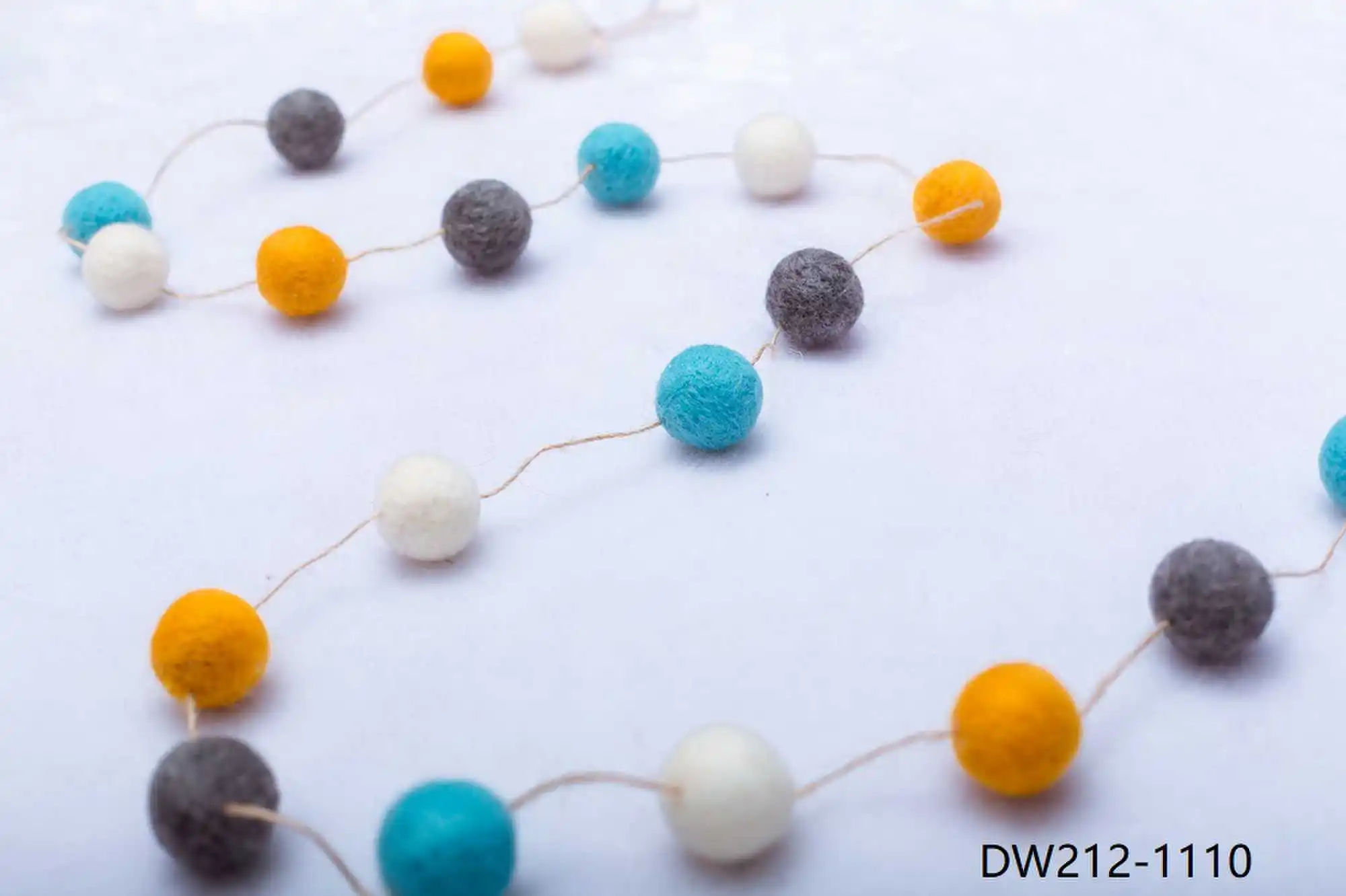 Christmas Tree Shaped Wool Balls Hot Products 2022 Trending Colorful Wool Felt Balls Christmas Hanging Pendants for Window