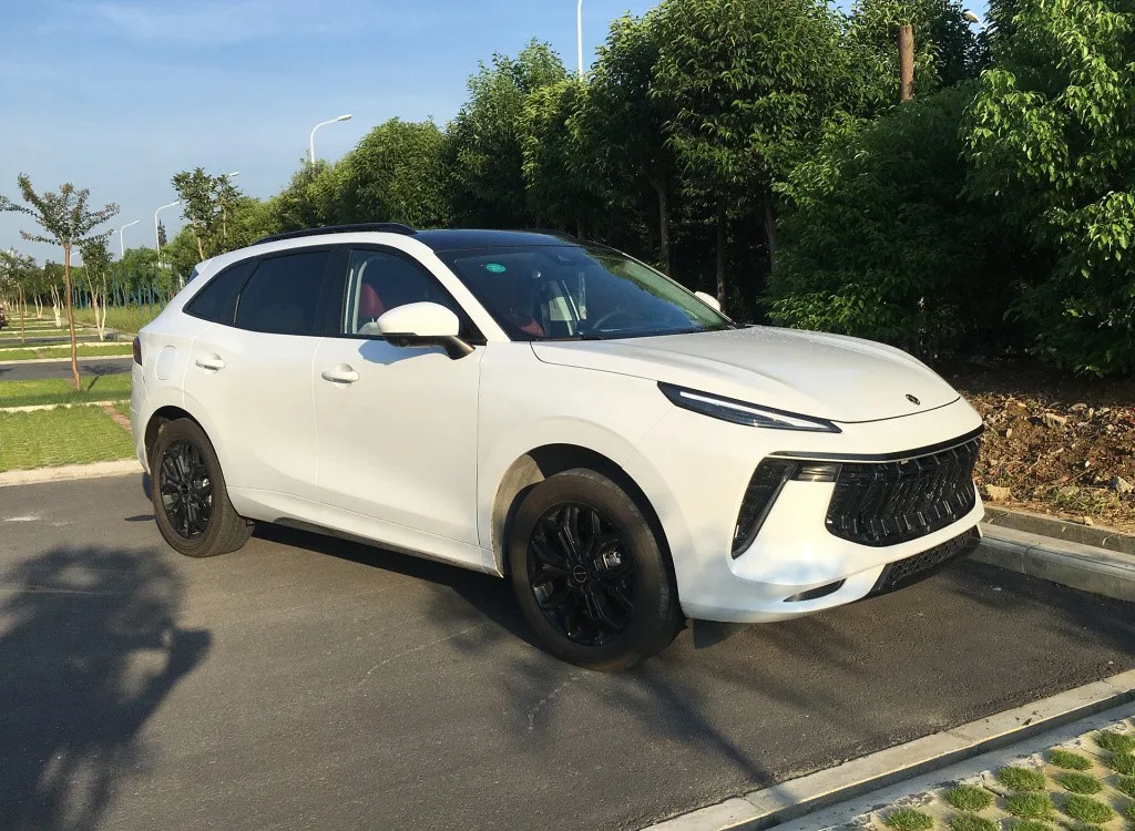 2024 Dongfeng T5 EVO Премиум седан внедорожник автоматический бензиновый двигатель с левым рулевым кожаным сиденьем панорамный люк на крыше новый задний