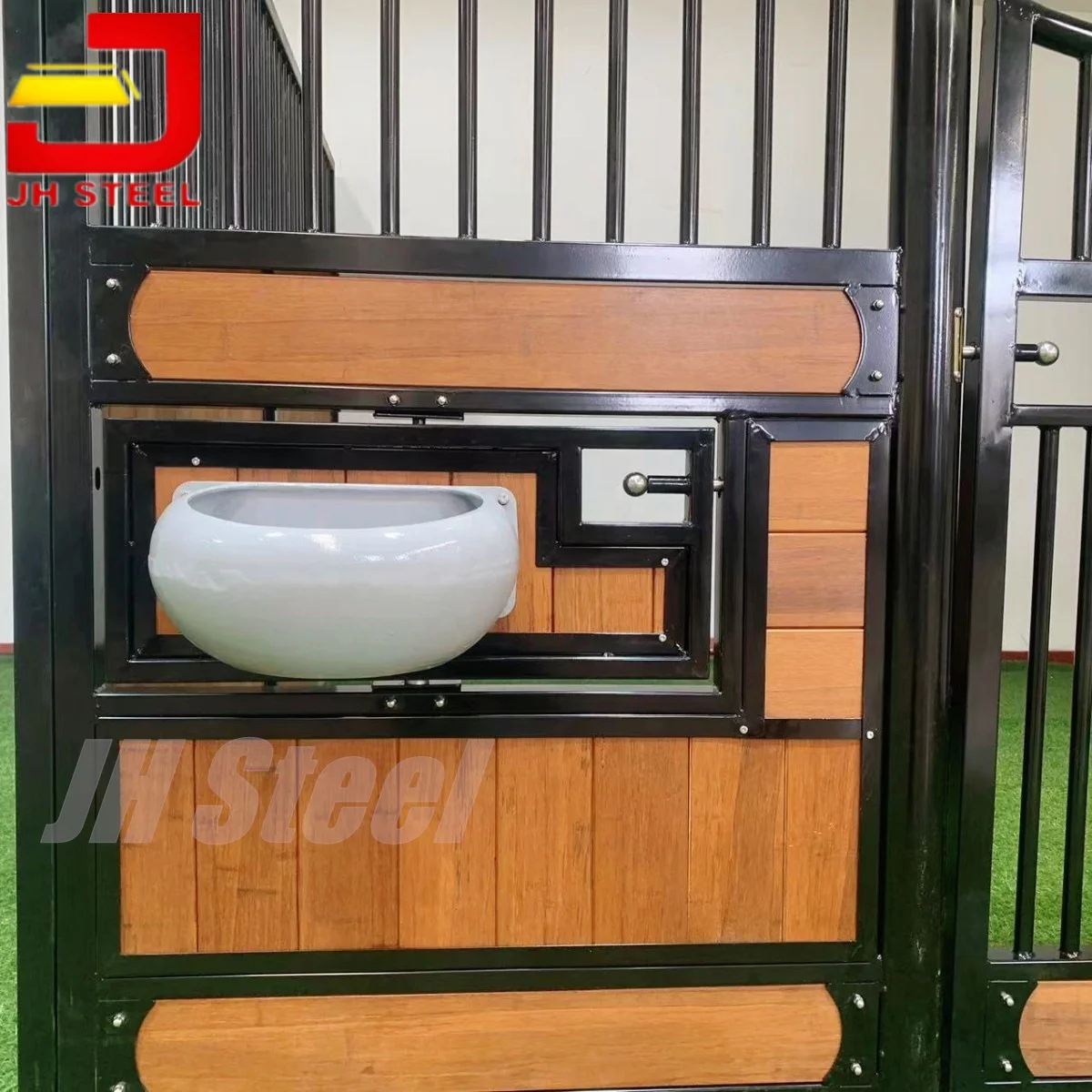 High Quality Horse Stall Stable Doors Panels Horse  Buildings Equipment Factory Price for Farm