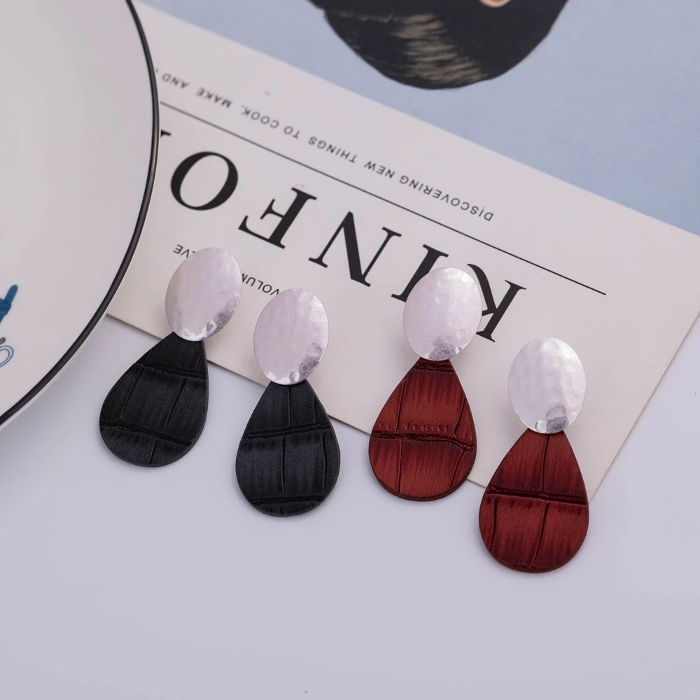 Hammered Oval Brass Black Brown Teardrop Crocodile PU Grain Leather Drop Earrings Women Jewelry