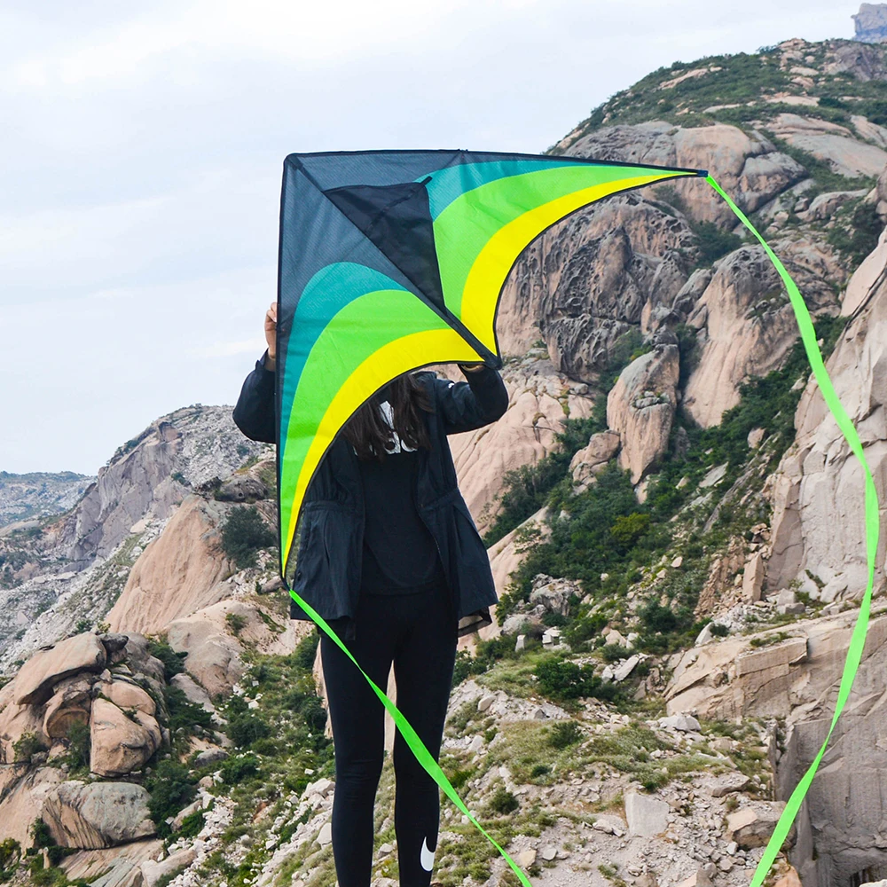 Weifang Triangle Green Grassland Card Ventilation Kite Breeze Easy Fly Handheld Line Roulette Adult Special Customizable