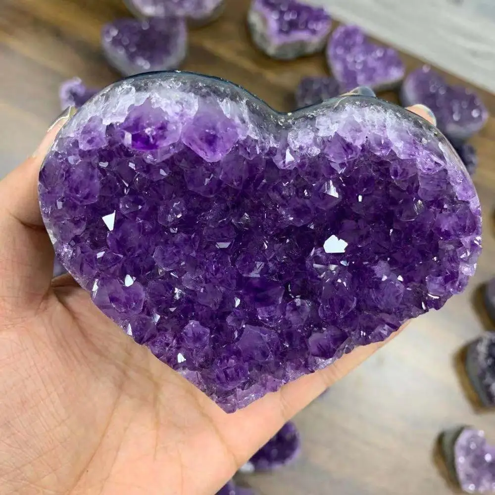 Folk crafts natural gemstone geodes amethyst crystal  rock crystal heart for healing