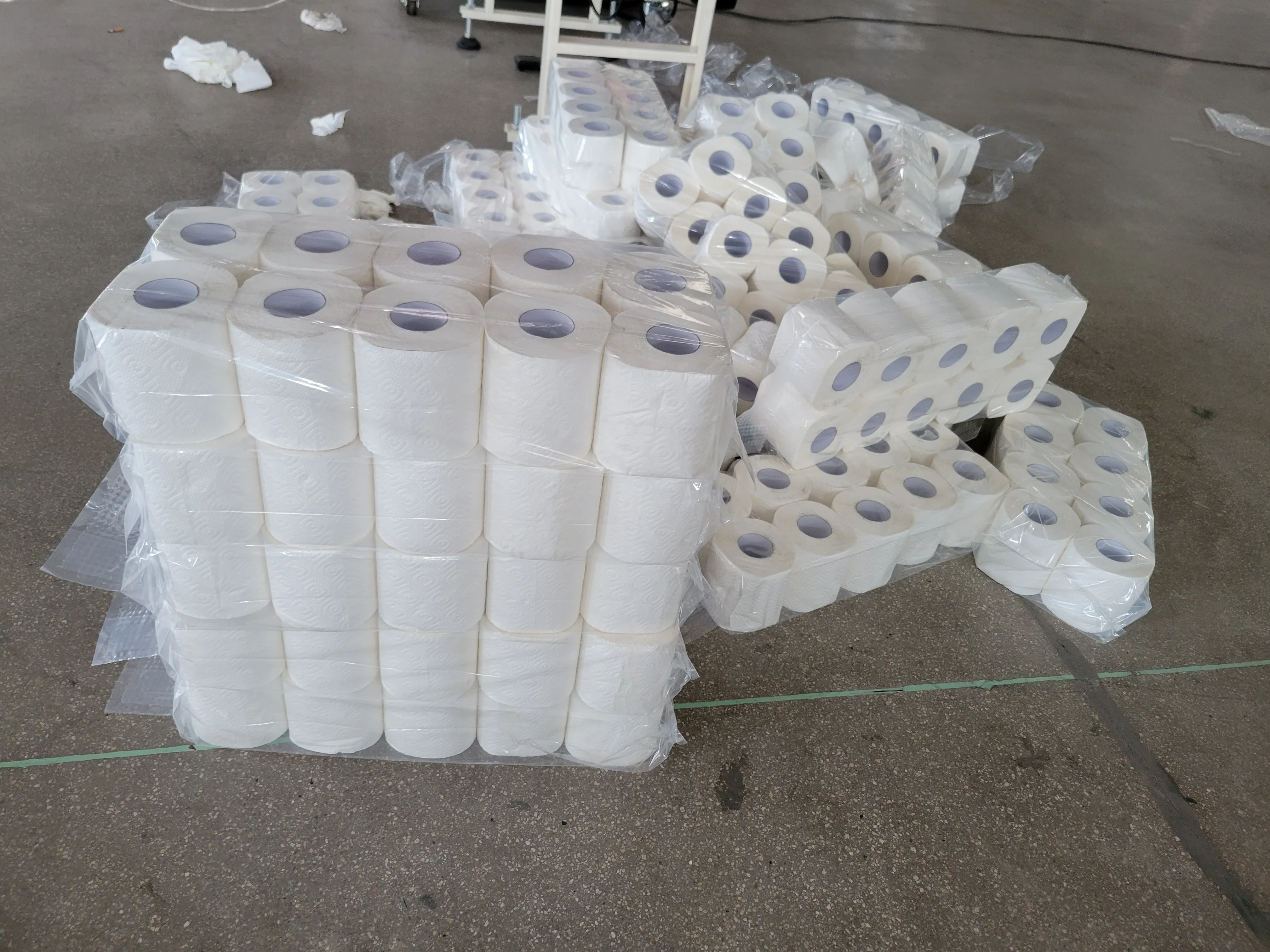 Factory wholesale toilet bathroom paper roll production line price