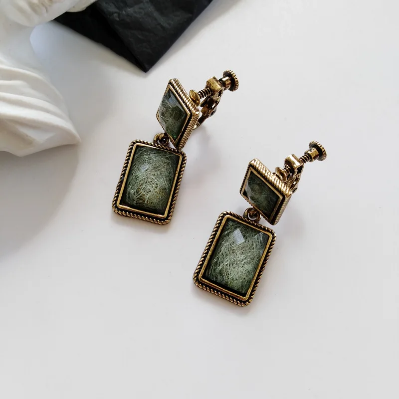 Hot Sale 2021 Trendy Retro Bling Geometric Square Bling Crystal Resin Stud Earrings Green Stone Ear Clips for Women and Girls
