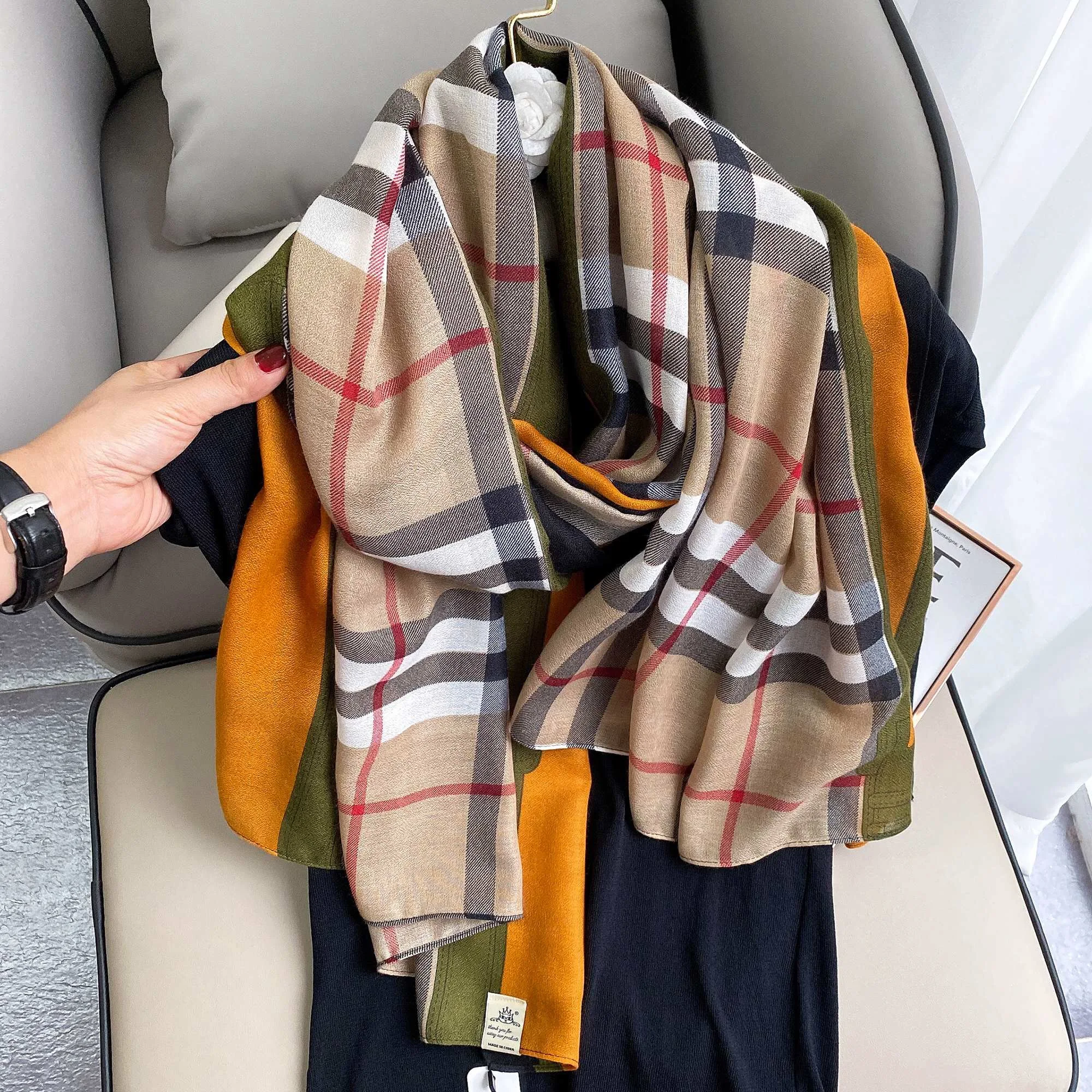 
Low MOQ High quality Luxury design cotton linen viscose scarf shawl 