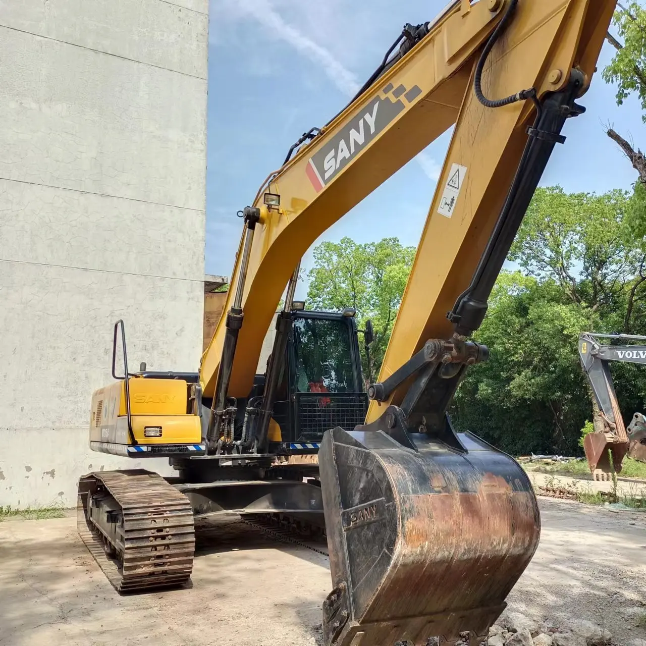 Chinese famous brand Used SY215C pro Excavator is ready to ship SANY Excavators Used SY215C pro with CE/EPA approved