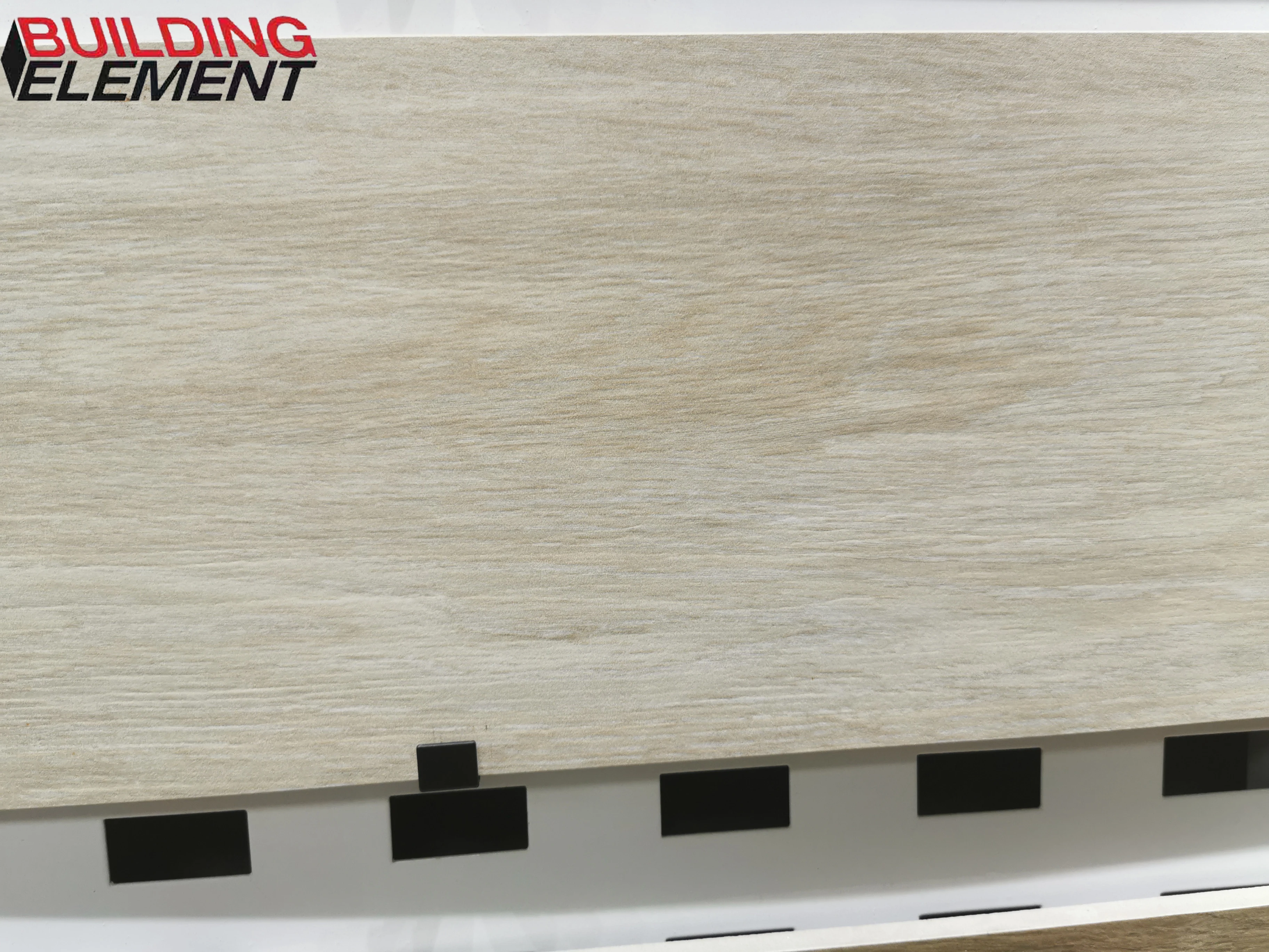 Дешевая продажа высококачественной деревянной настенной плитки Foshan серовато-коричневая древесина выглядит как текстурированная напольная плитка