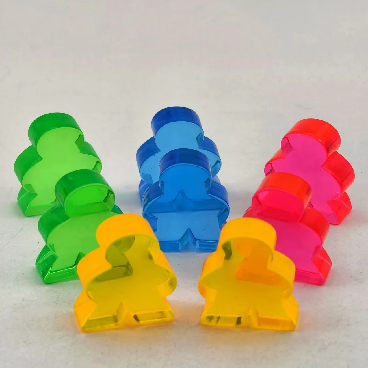 factory customized high quality low moq table games chess pieces acrylic resin transparent multi size various shapes checkers