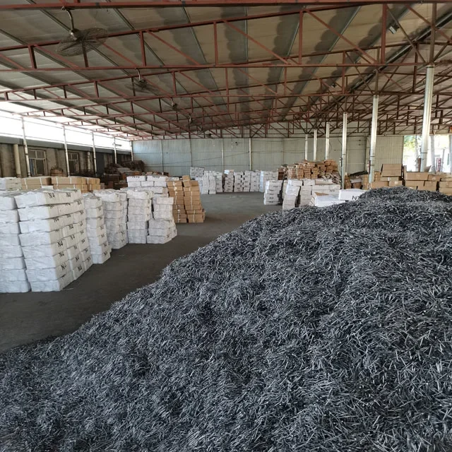 Cheap price 15X15 16X24 17X27 18X30 clavo madera common building iron nail 25kg per carton for construction