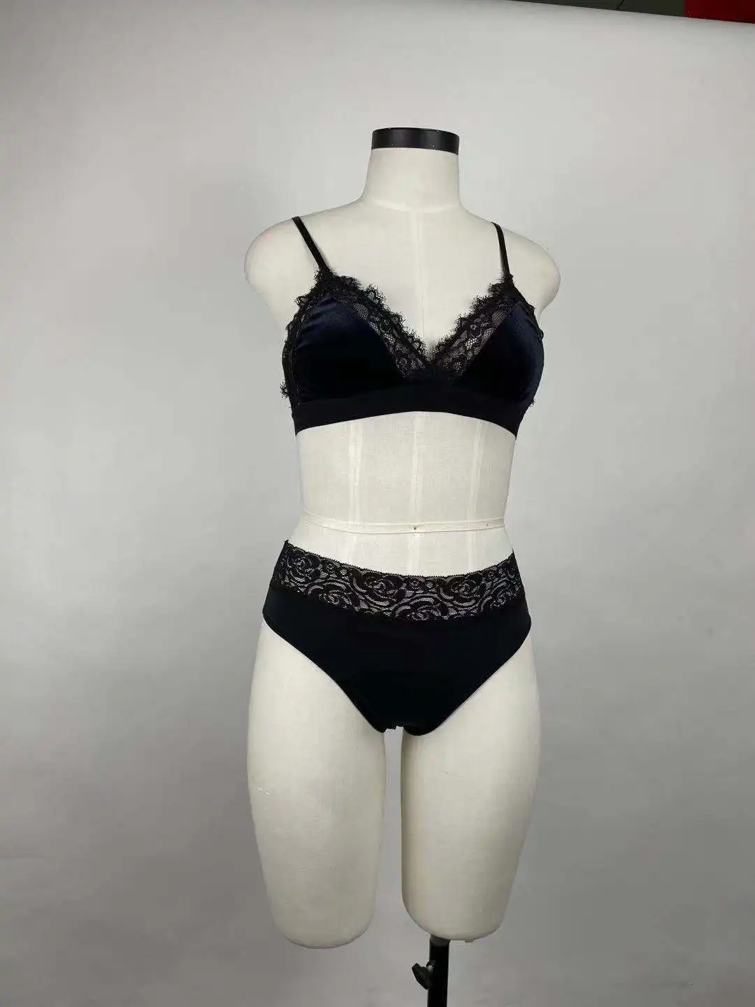 Underwear Women INTIFLOWER   plus size four Layers cotton  Leak proof  absorption Menstrual Period panties