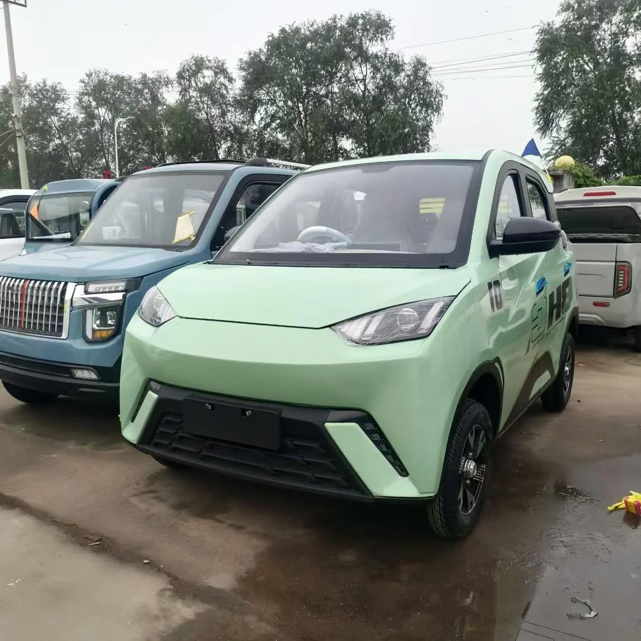 China Mini Four-Wheel Electric Vehicle Mini EV car Small New Energy Electric Vehicles Maytop carts