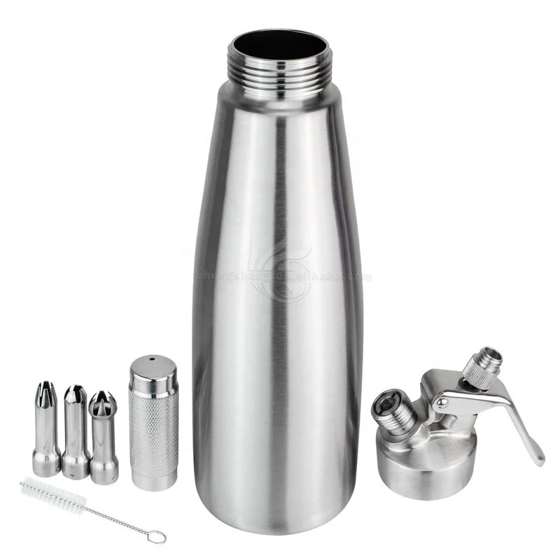 Professional Gourmet Stainless Steel Whipped Cream Dispenser/Cream Whipper with Decorating Nozzles