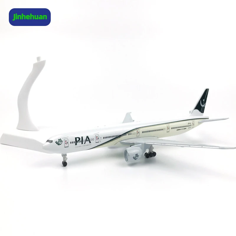 Pakistan B777 Airplane Model Diecast Toy 1:200 For Collectible Kids Gift Small Aircraft Models For Boys Alloy Diecast Toys