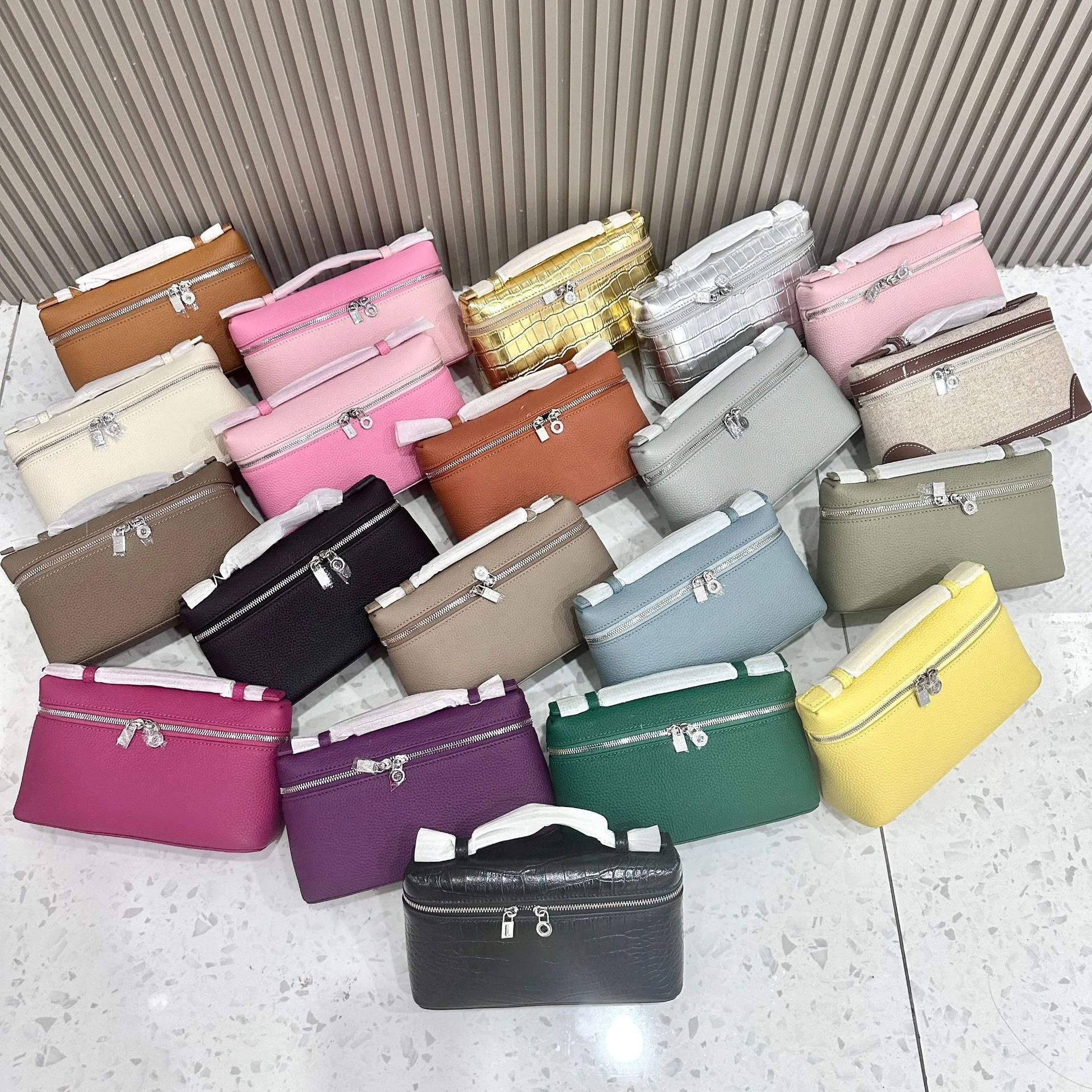 19 cm New arrival lady real cow leather hand bags for women genuine leather hand bags from Guangzhou extra purse