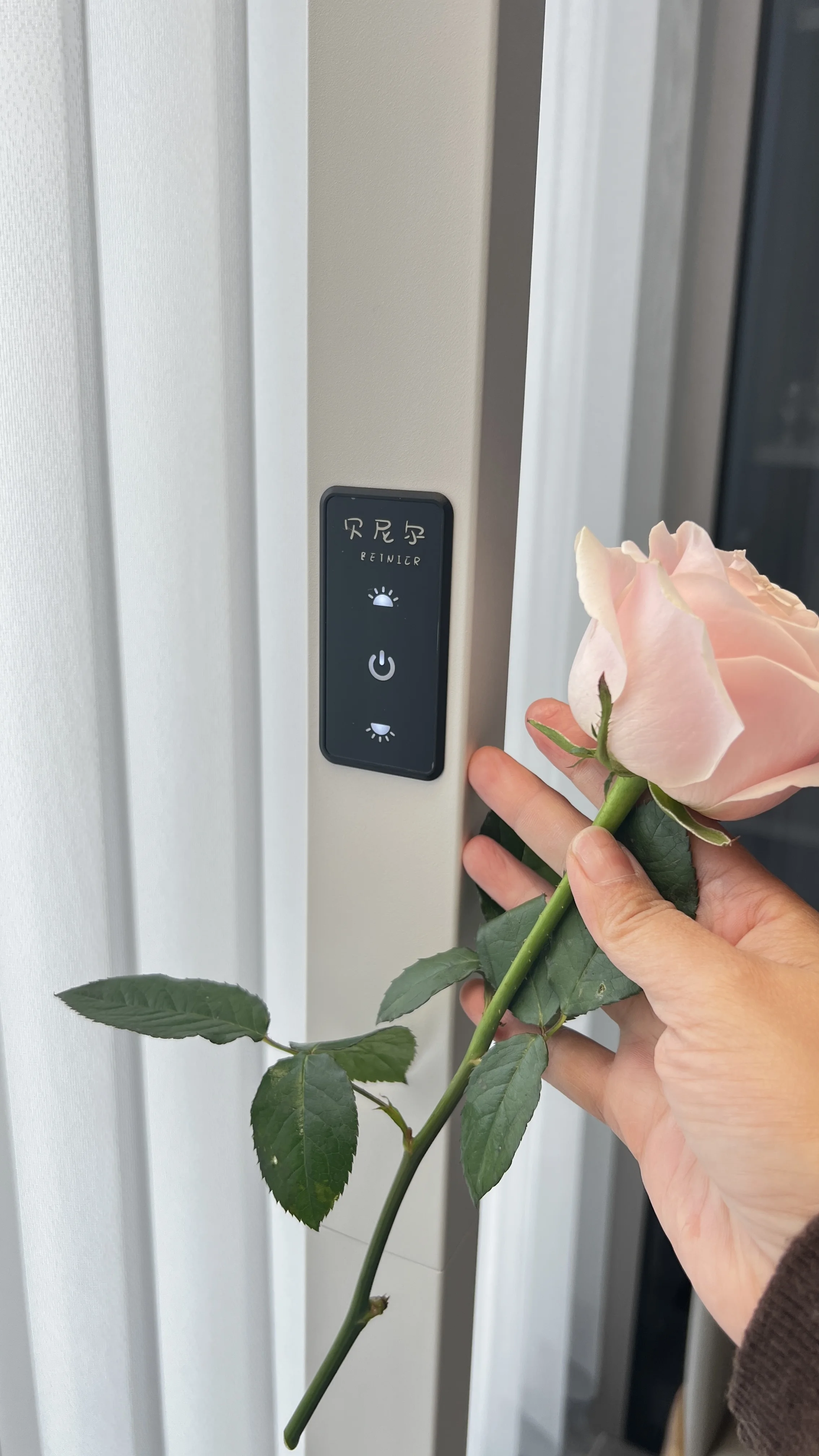 Smart Touch CCT Dimming Motion/Light Sensing UGR<17 Modern Standing Floor Lamps LED Potoelectric Blue-free LED beads Lamp