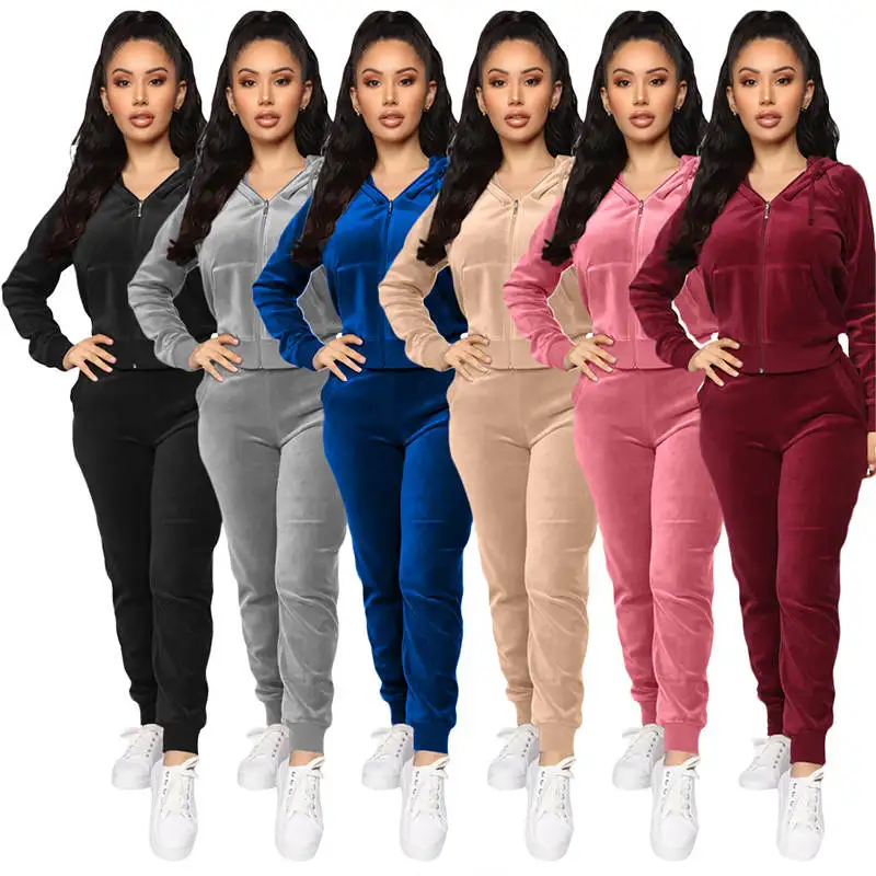 2021 Wholesale Velvet Two Piece Tracksuit Women Velour Custom Sweatsuit Women with logo Set Fashion Tracksuit