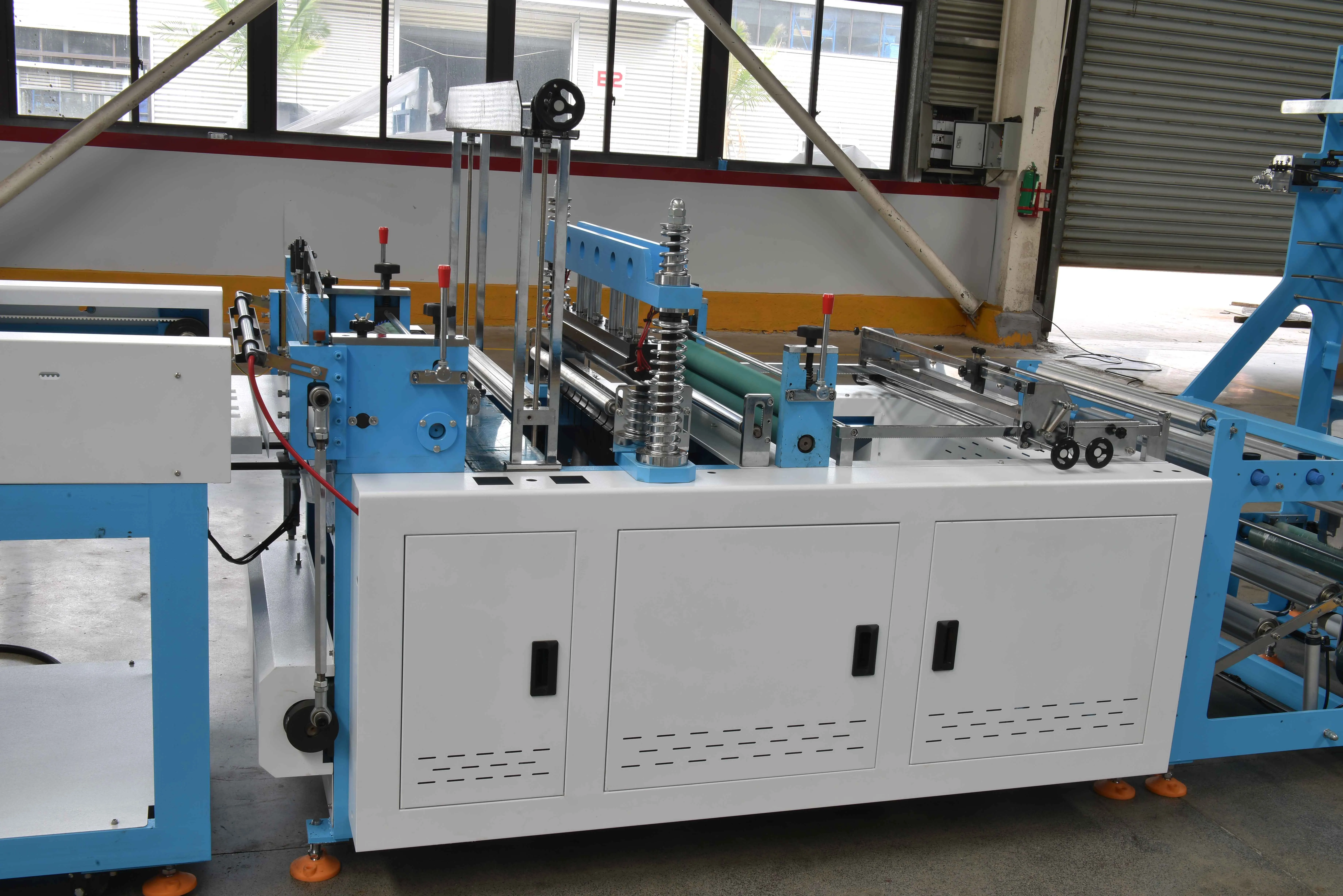 ZXL-A700 Automatic Polypropylene T-Shirt Bag W Cut Nonwoven Vest Bag Making Machine