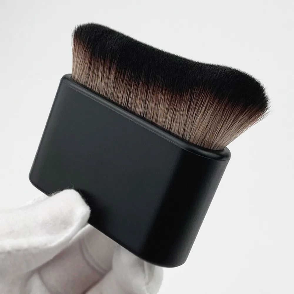 Hot Sale Luxury Kabuki Black Handle Wave Curved Single Powder Foundation Single Makeup Brush New Body Tanning Brush