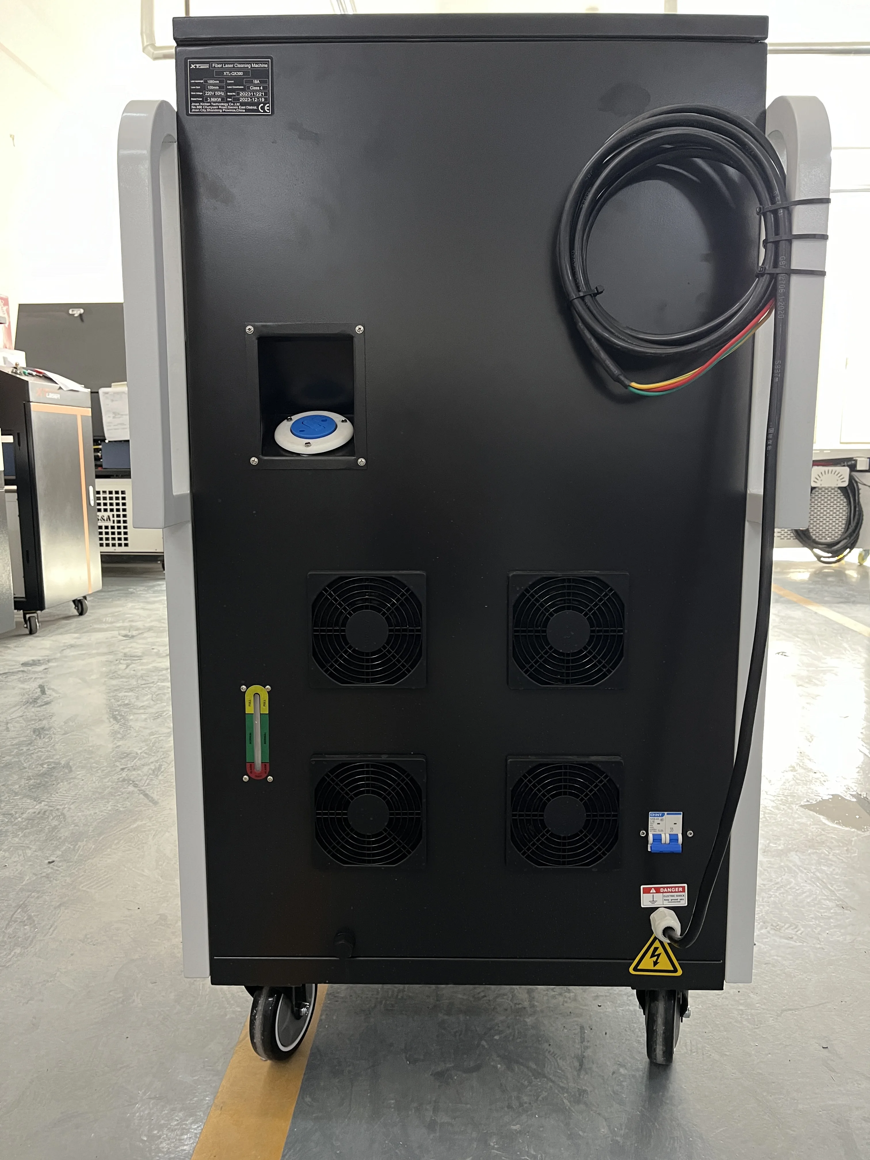 New Technology Rust Paint Oxide Layer  Removal Pulse Laser Cleaning Machine