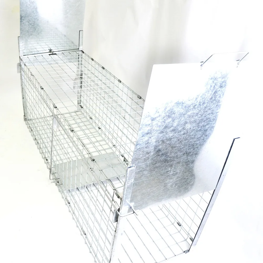Large wild animal trap Cage Two-door Wire Mesh Live Animal hunting Trap for Pest Control Raccoons Fox Dog Cat wolf