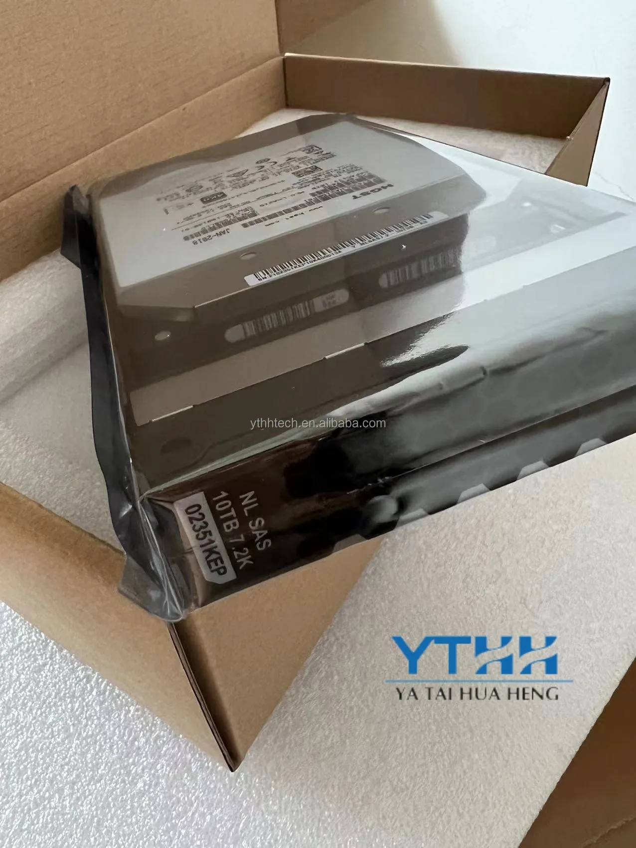 New in Stock  02350UDV/02351FNH  2200 V3 600GB SSD SAS 3.5  Hard Disk